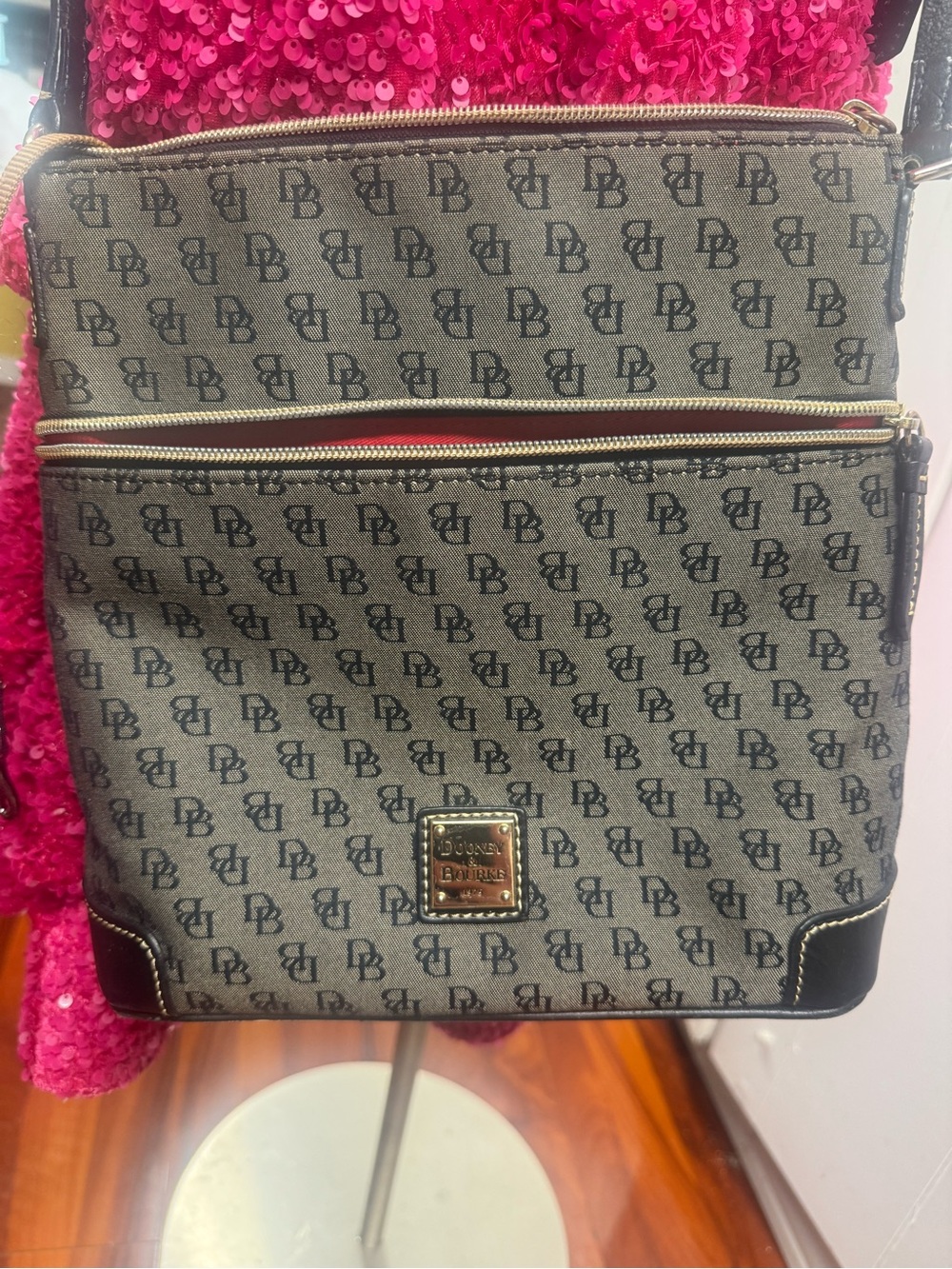 Dooney & Bourke Tan/Black Signature Print Crossbody Bag - Picture 3 of 5